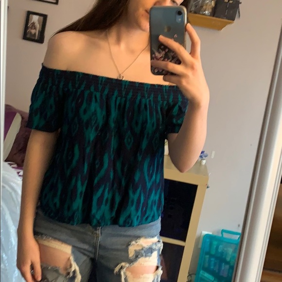 Target Tops - Off the shoulder top